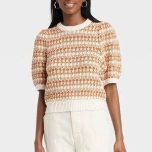 Universal Thread Orange and Cream Knit Top